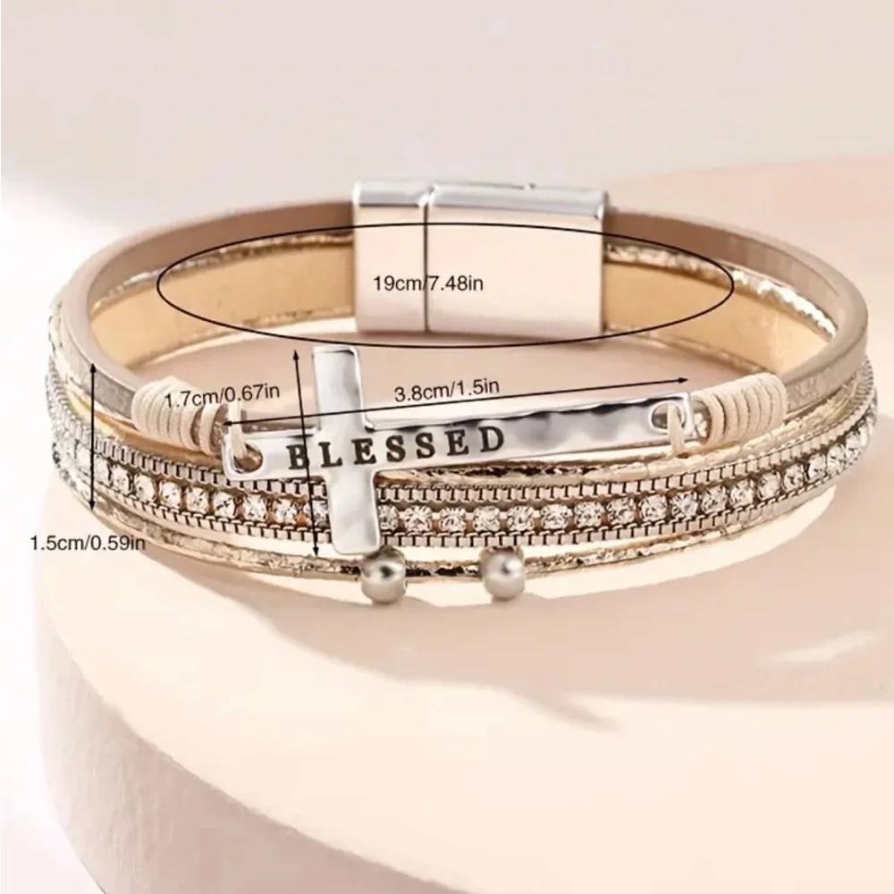 Chic faux leather bracelet with rhinestone sparkles